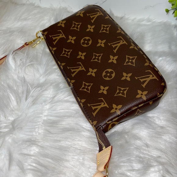 💎✨AUTHENTIC ✨💎LOUIS VUITTON Canvass Monogram Pochette Accessoires - Picture 3 of 6